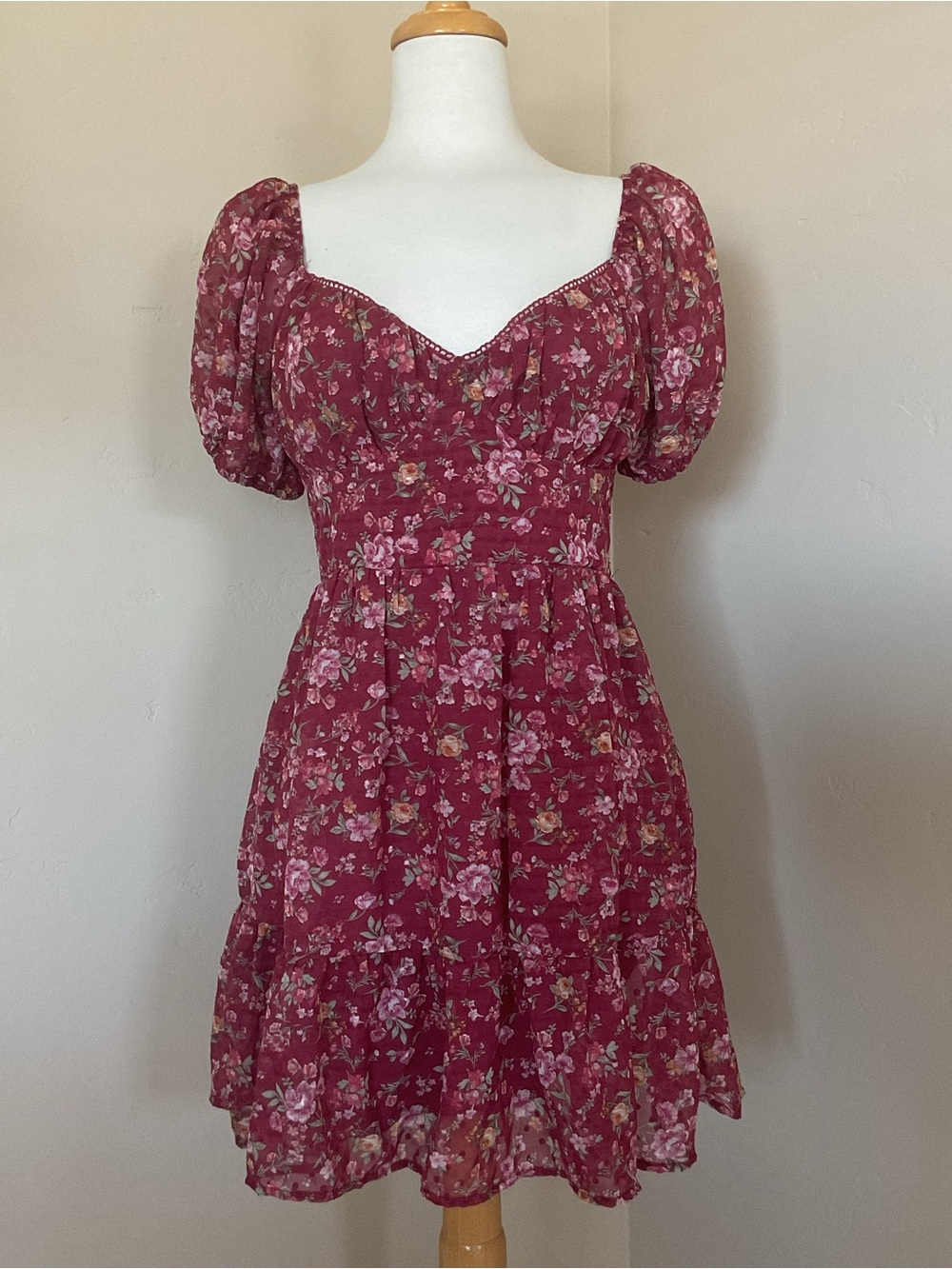 NWT Trixxi Red Floral Print Dress Size M